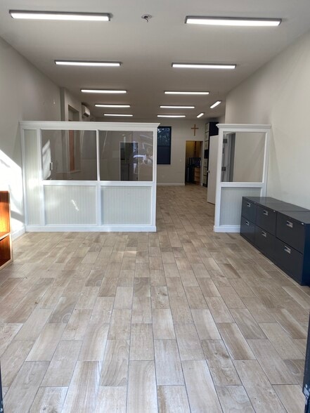 6721 13th Ave, Brooklyn, NY for lease - Building Photo - Image 2 of 6