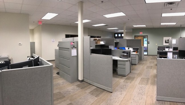 Plus de détails pour 2142 -2160 W Chesterfield Blvd, Springfield, MO - Bureau à louer