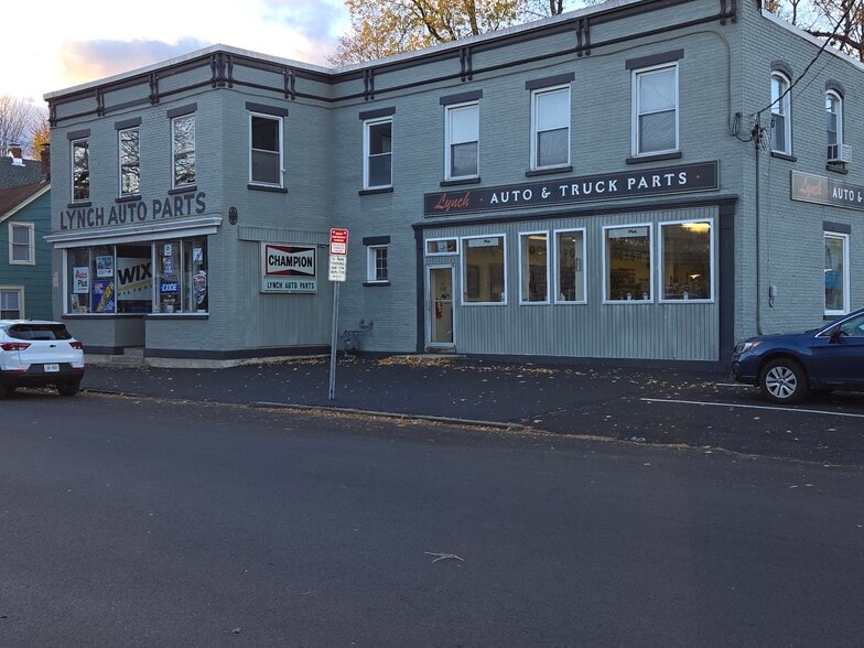 39 St James St, Kingston, NY for sale - Building Photo - Image 1 of 17