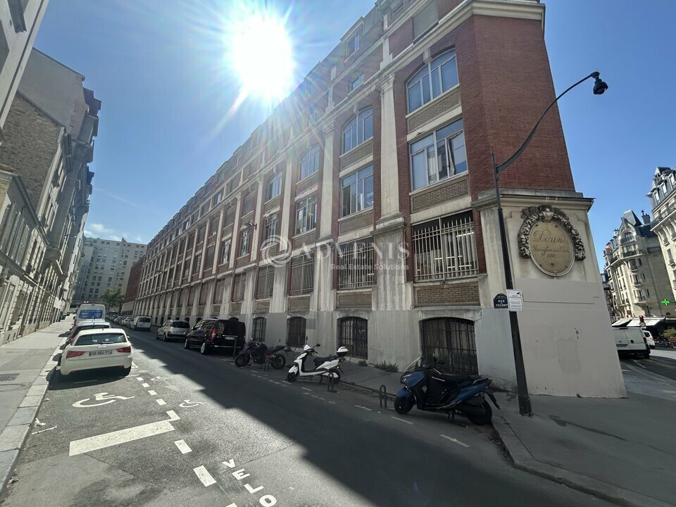 60 Rue De Wattignies, Paris à louer Photo du bâtiment- Image 1 de 22