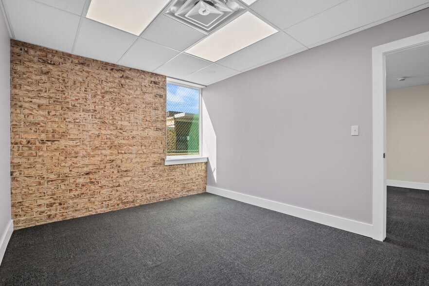 2300 E 14th St, Tulsa, OK à louer - Photo intérieure - Image 3 de 41