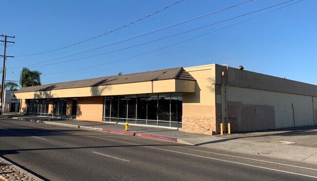 Plus de détails pour 1258 Saviers Rd, Oxnard, CA - Commerce de détail à vendre