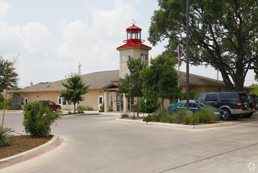 9706 Business Pky, Helotes, TX for lease - Primary Photo - Image 3 of 6
