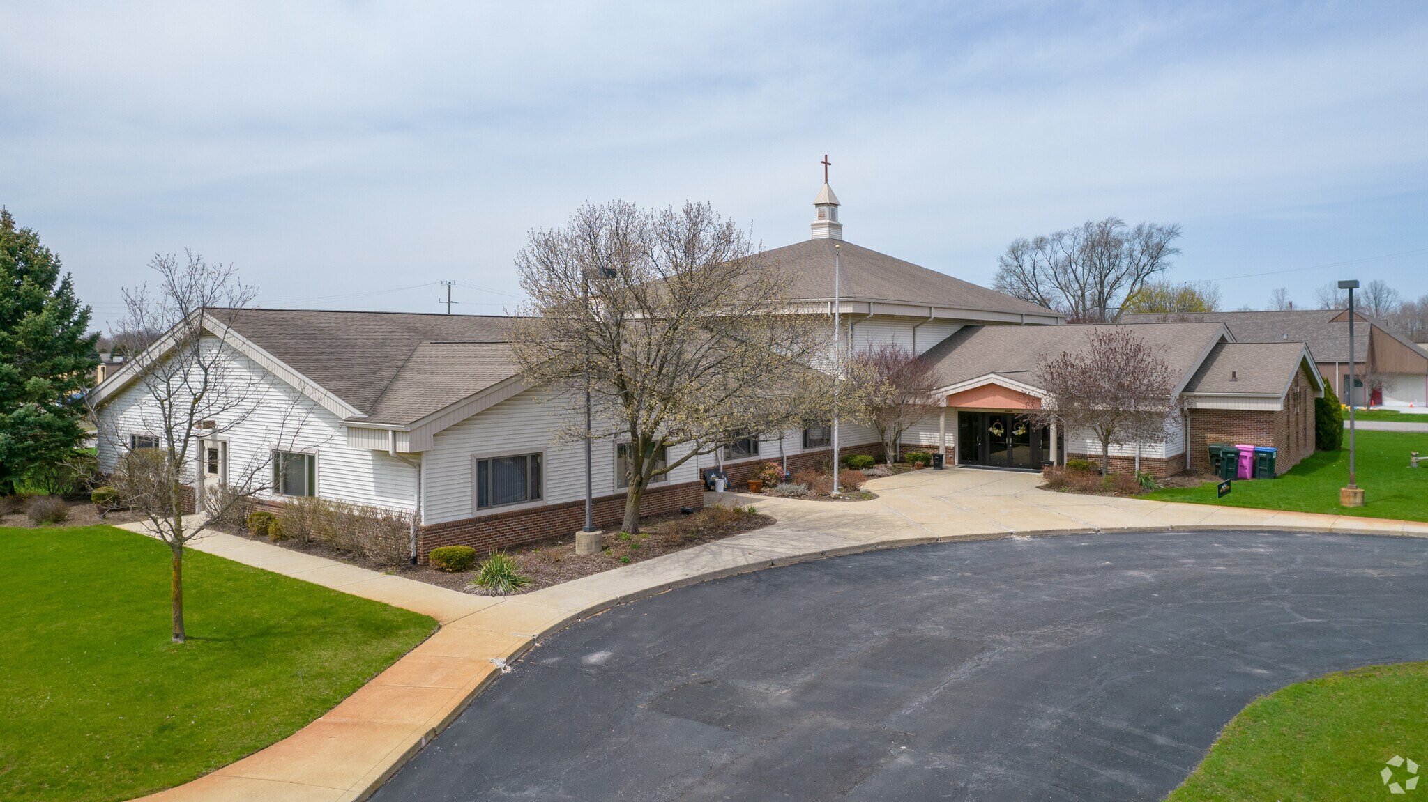 21860 Pontiac Trl, South Lyon, MI à louer Photo principale- Image 1 de 5