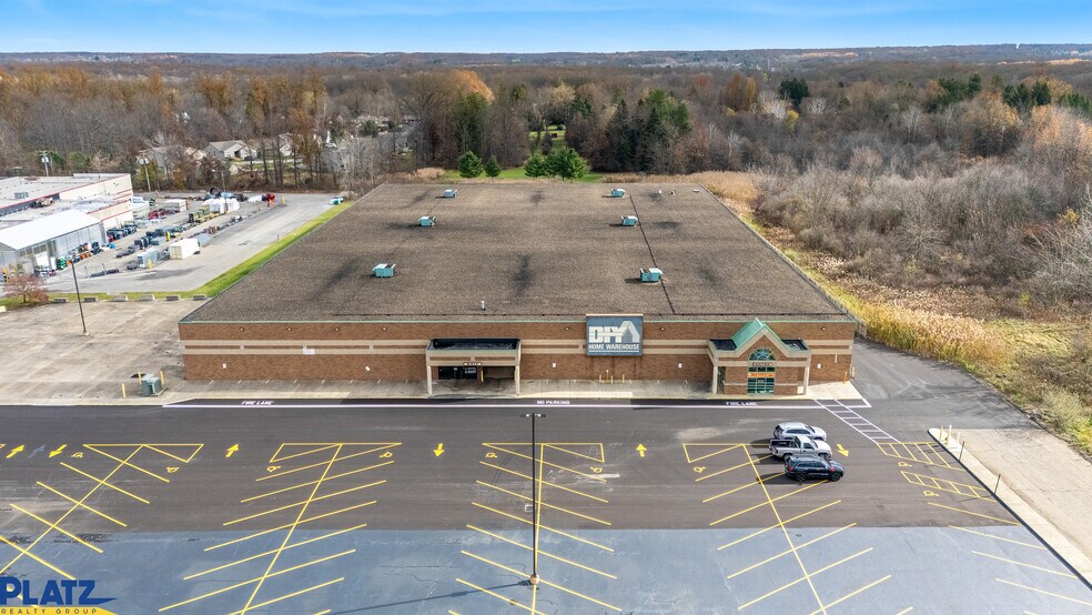 3418 Elm Rd NE, Warren, OH à vendre - Photo du bâtiment - Image 2 de 16