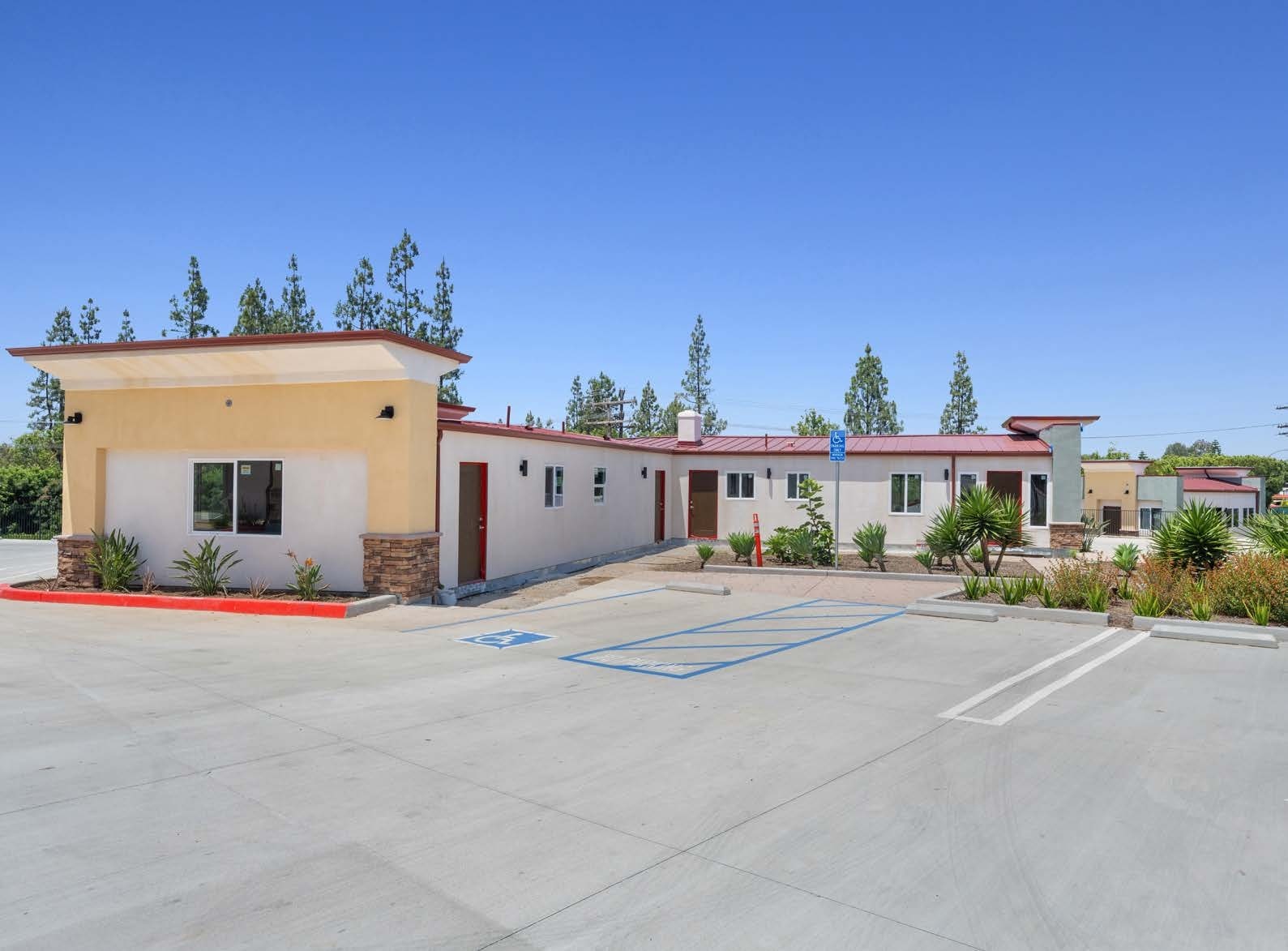 1911 Sunset Dr -, Escondido, CA for lease Building Photo- Image 1 of 7