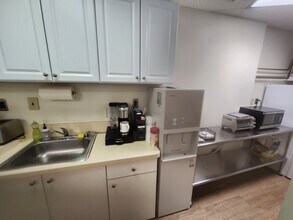 12011 Lee Jackson Memorial Hwy, Fairfax, VA for lease Interior Photo- Image 2 of 17