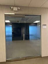 701 Lee St, Des Plaines, IL for lease Building Photo- Image 1 of 5