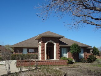 Plus de détails pour 4502 River Oaks Pky, Garland, TX - Bureau à louer