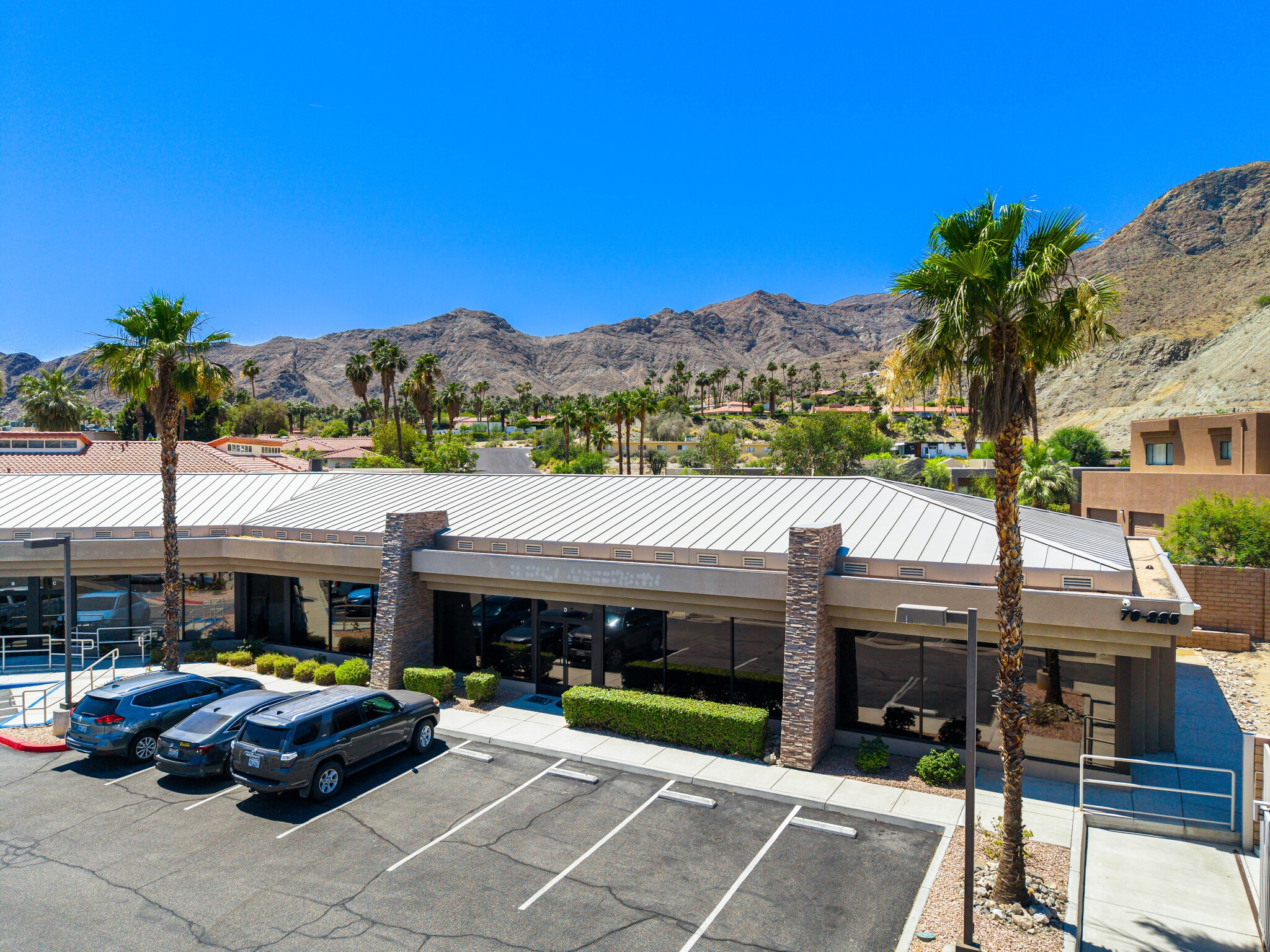 70225 Highway 111, Rancho Mirage, CA for lease Building Photo- Image 1 of 27