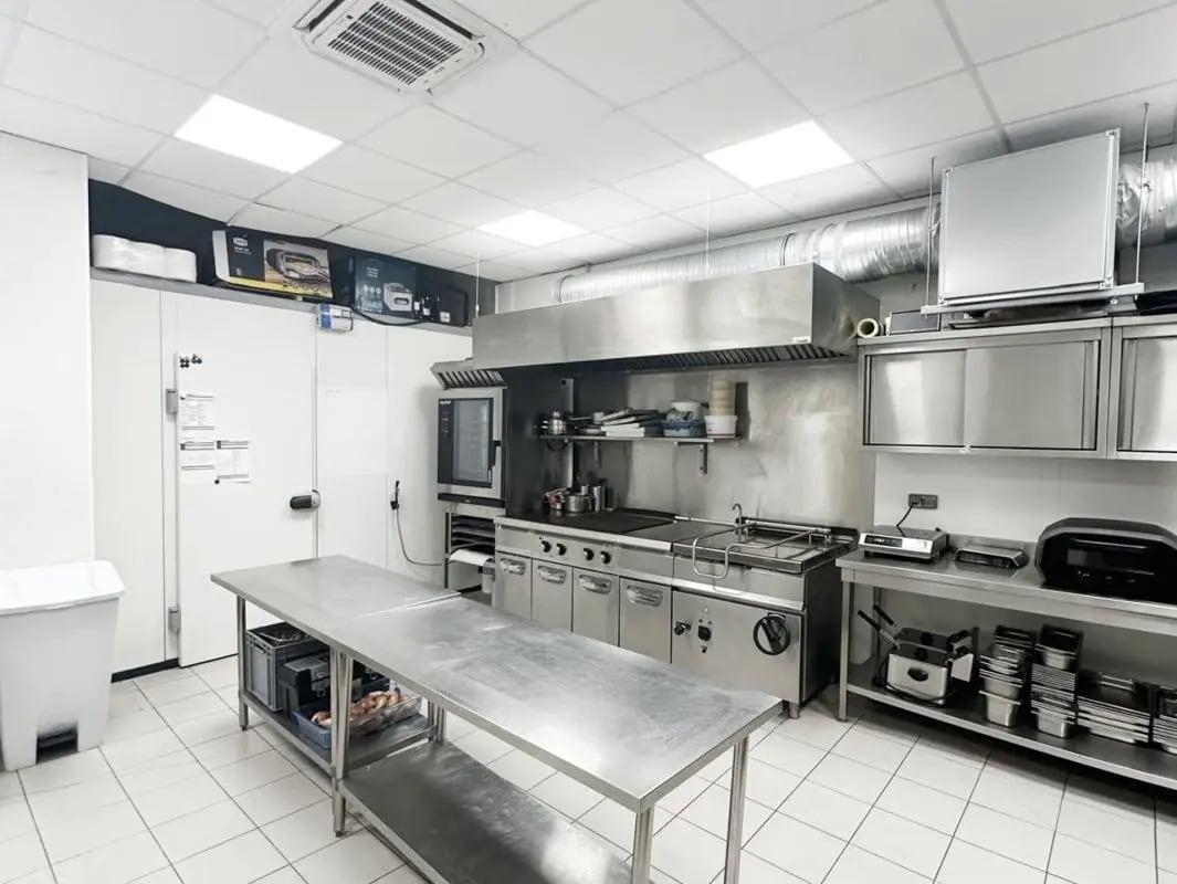 Commerce de détail dans Nice à vendre Photo intérieure- Image 1 de 8