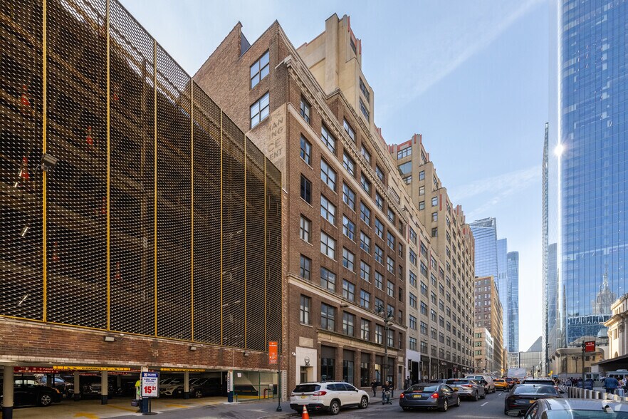 350 W 31st St, New York, NY à louer - Photo du bâtiment - Image 2 de 7
