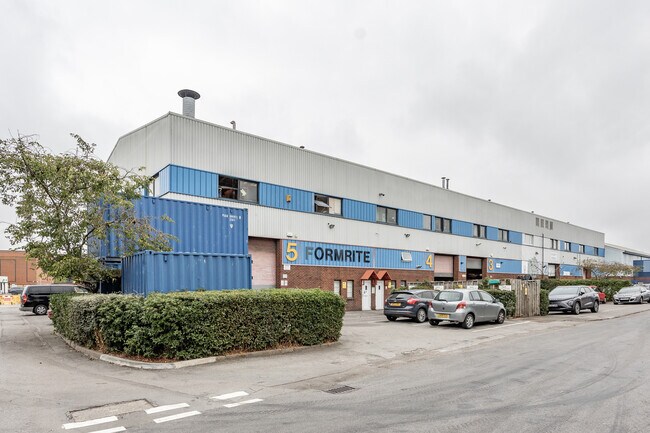 Plus de détails pour Madleaze Rd, Gloucester - Industriel à louer