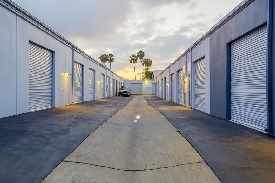 1320 Grand Ave, San Marcos, CA à louer - Photo du bâtiment - Image 3 de 5