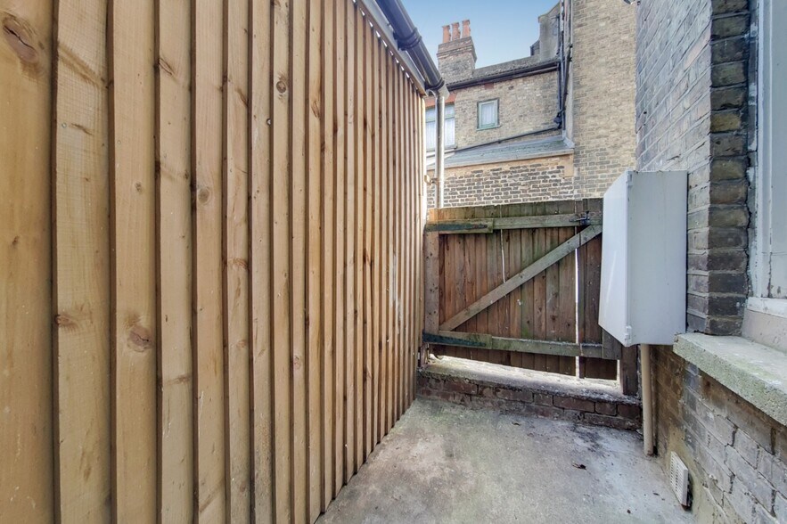 Manor Rd, Wallington à vendre - Photo du bâtiment - Image 3 de 21