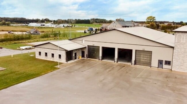 Plus de détails pour 40193 Blyth Rd, Auburn, ON - Industriel à vendre