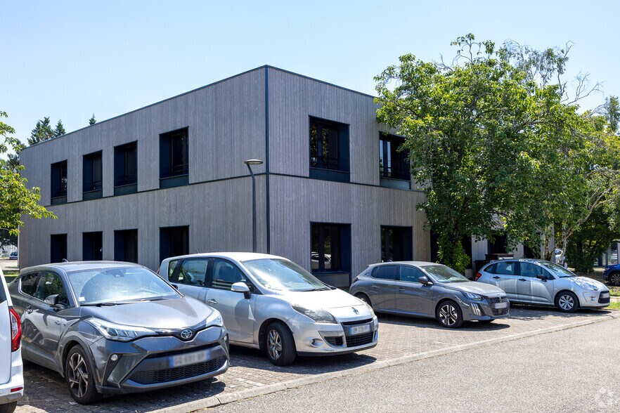 33 Avenue Du Docteur Georges Lévy, Vénissieux for lease - Building Photo - Image 2 of 2