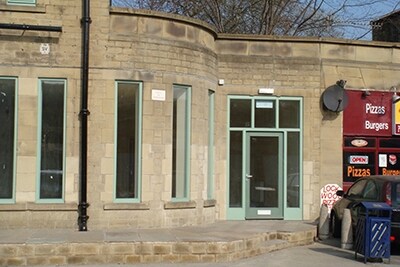 260 Lockwood Rd, Huddersfield à louer - Photo du bâtiment - Image 2 de 3