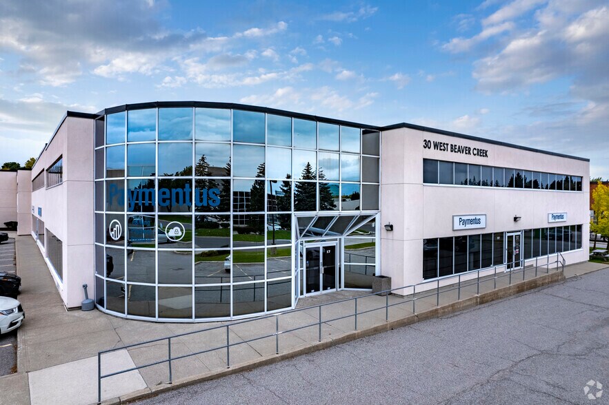 30 W Beaver Creek Rd, Richmond Hill, ON for lease - Primary Photo - Image 1 of 3