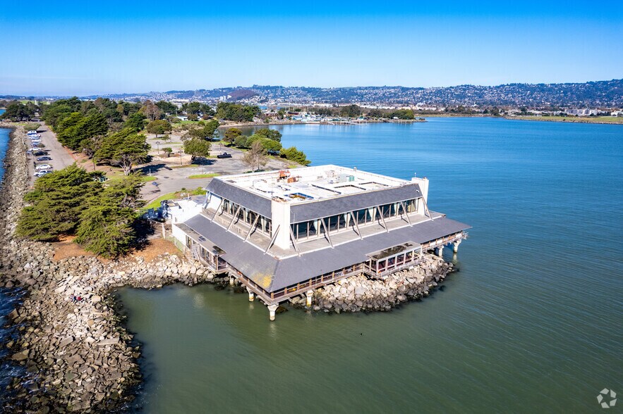 199 Seawall Dr, Berkeley, CA à louer - Aérien - Image 2 de 14