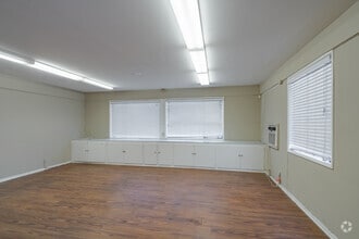 923 S Prairie Ave, Inglewood, CA à louer Photo intérieure- Image 2 de 20