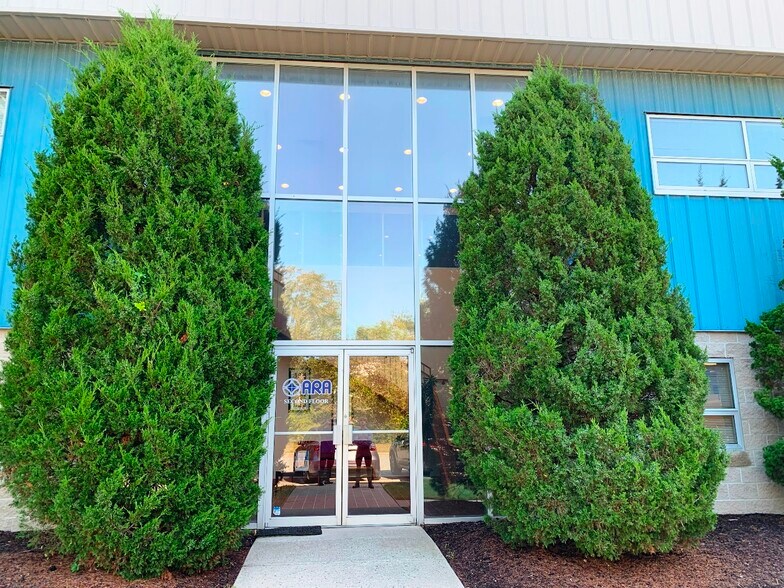 2628 Fire Rd, Egg Harbor Township, NJ à louer - Photo du bâtiment - Image 2 de 24