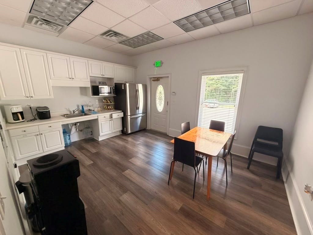 1400 Buford Hwy, Buford, GA for lease Interior Photo- Image 1 of 4