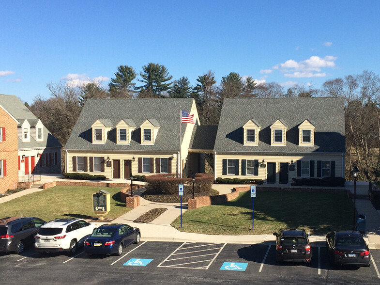 2324 W Joppa Rd, Lutherville, MD à louer - Photo du bâtiment - Image 1 de 5