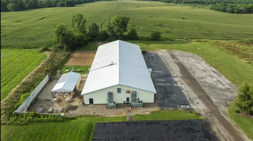 113 N Williams Industrial Dr, Pittsfield, IL à vendre - Photo du b timent - Image 2 de 37