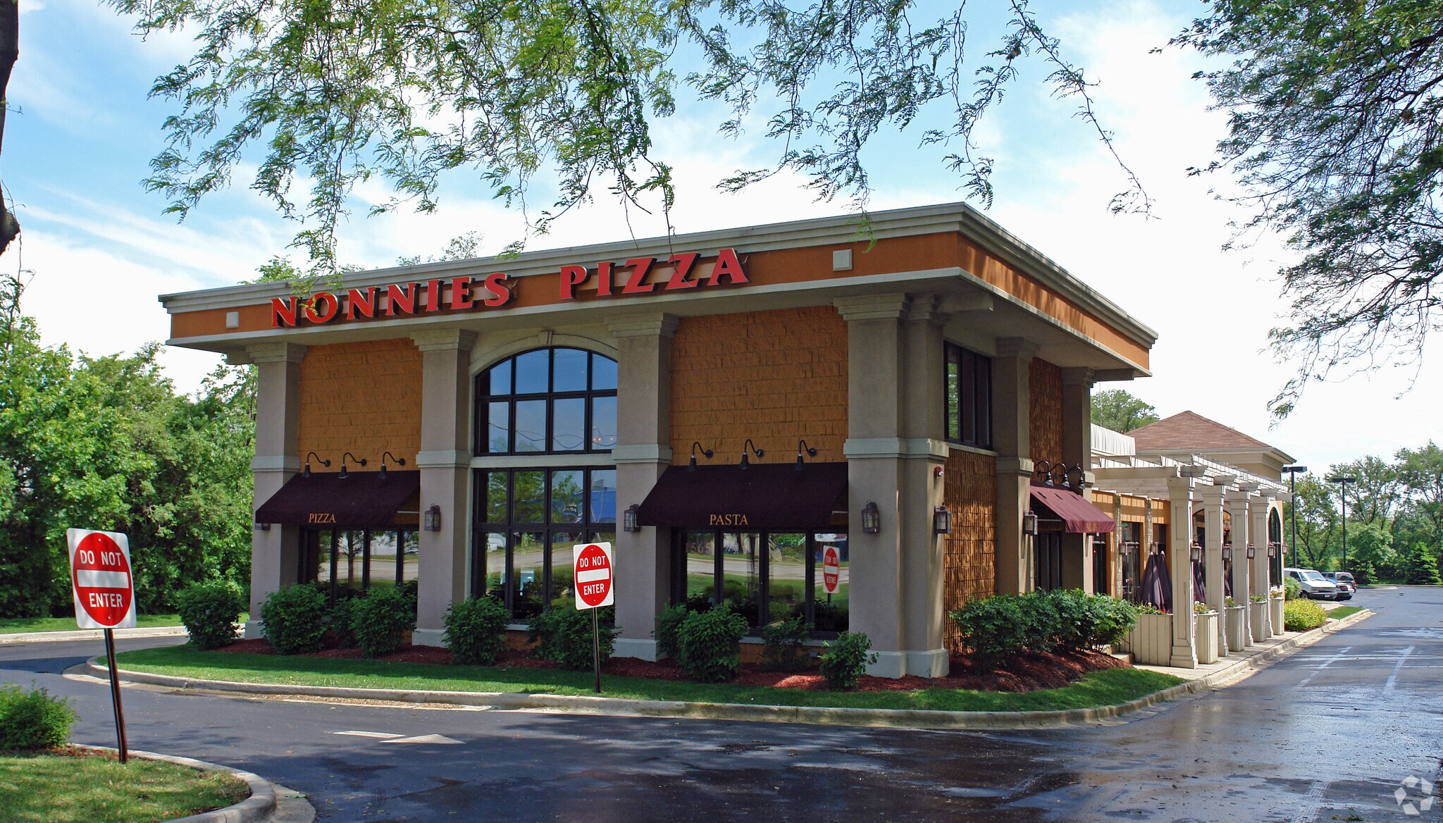 1565 W 75th St, Woodridge, IL à vendre Photo du bâtiment- Image 1 de 18