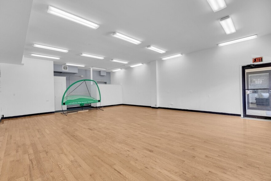 215 Bridgeport Ave, Shelton, CT for lease - Interior Photo - Image 1 of 19