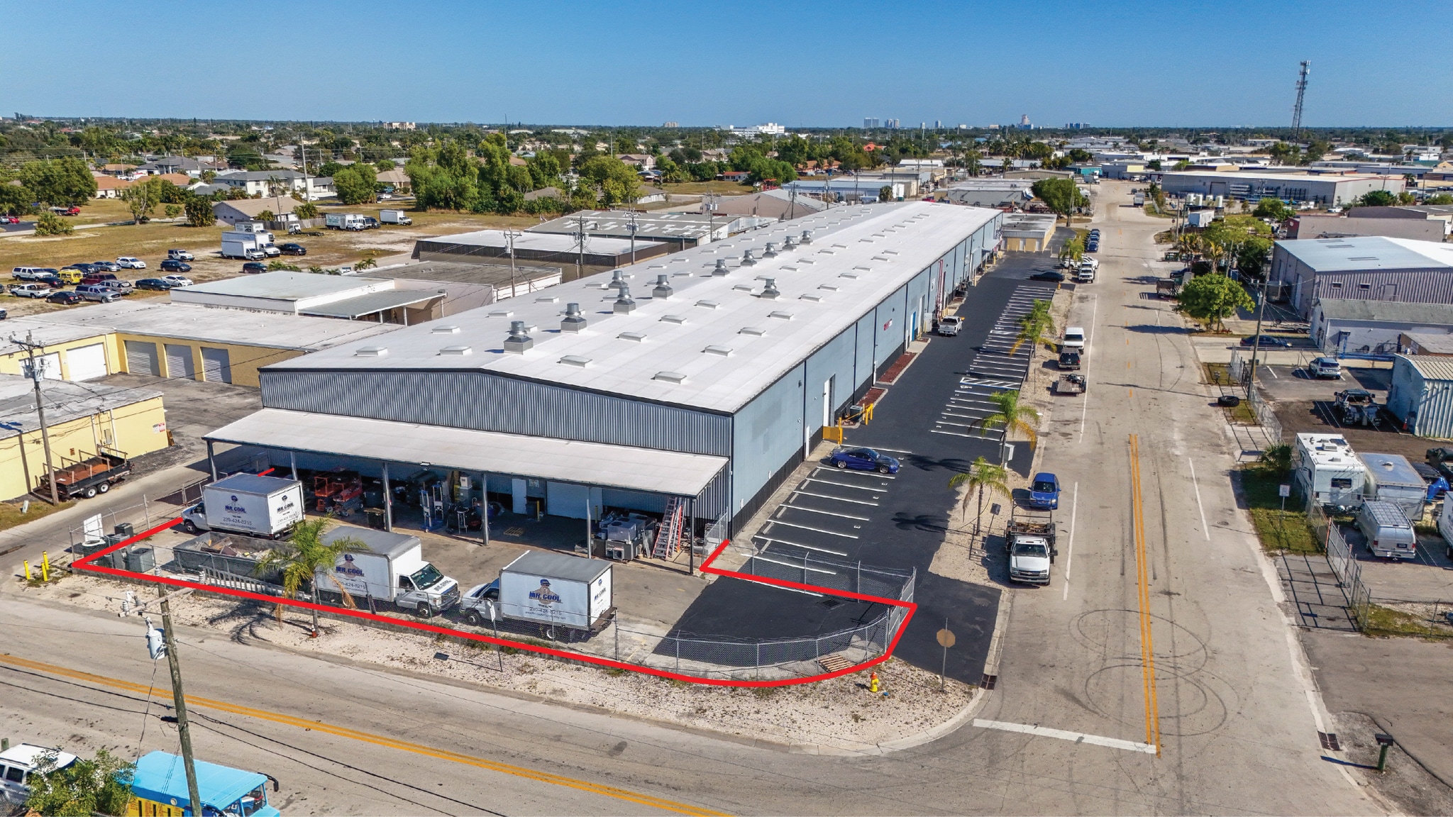 847-905 SE 9th Ter, Cape Coral, FL for lease Building Photo- Image 1 of 1