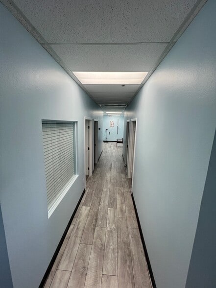 8170 W Sahara Ave, Las Vegas, NV à louer - Photo intérieure - Image 3 de 8