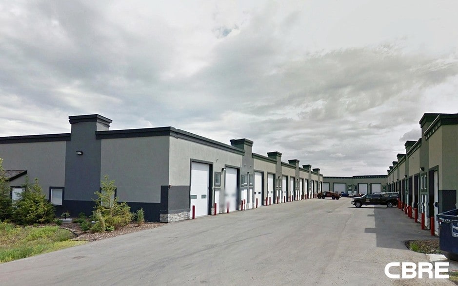 9903 209 St NW, Edmonton, AB for sale - Building Photo - Image 3 of 13