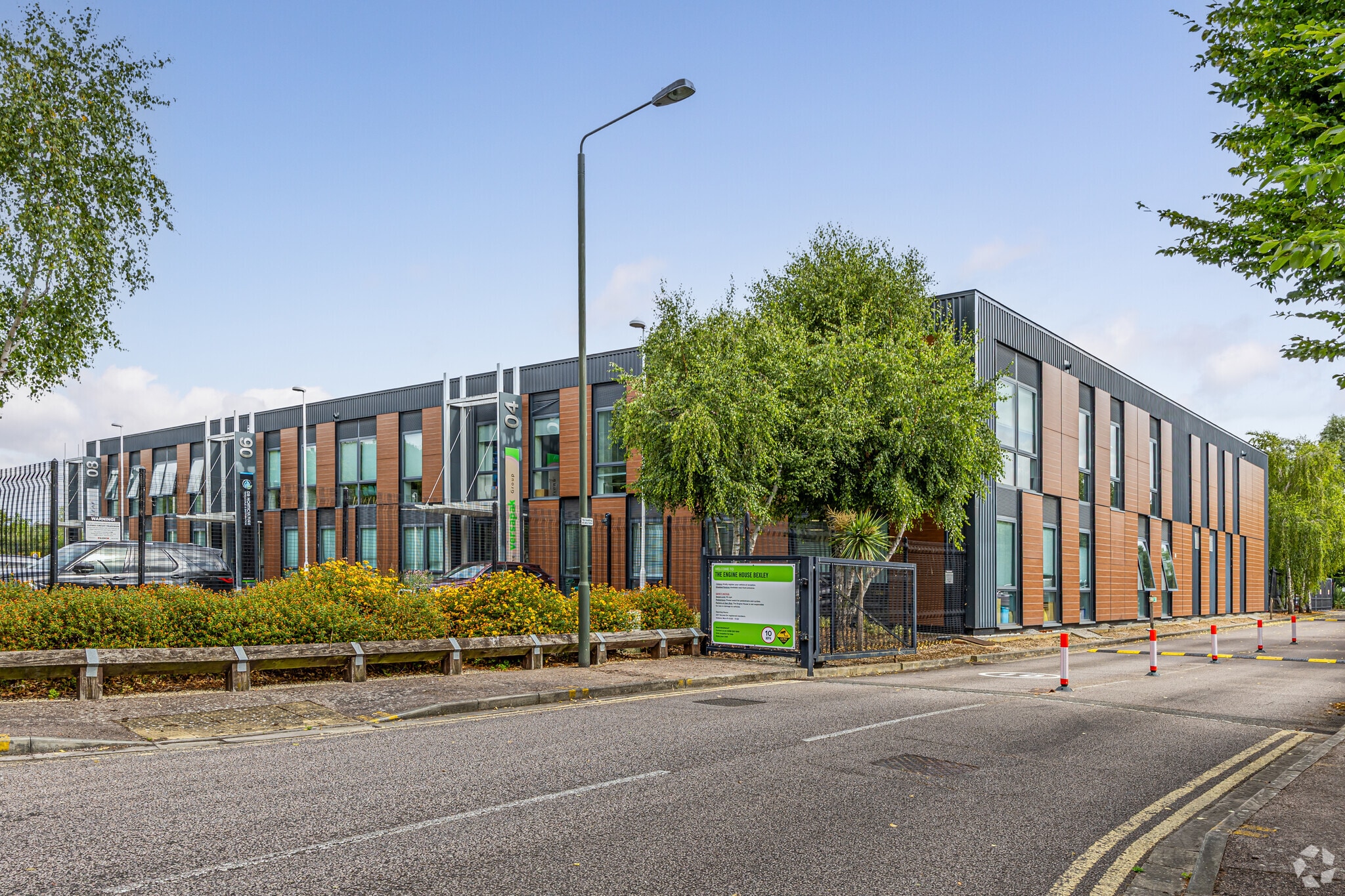 4-8 Veridion Way, Erith for sale Primary Photo- Image 1 of 20