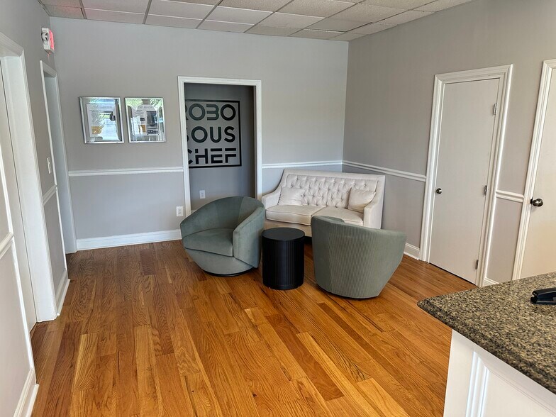 3530 State Route 27, Kendall Park, NJ à louer - Photo intérieure - Image 3 de 11