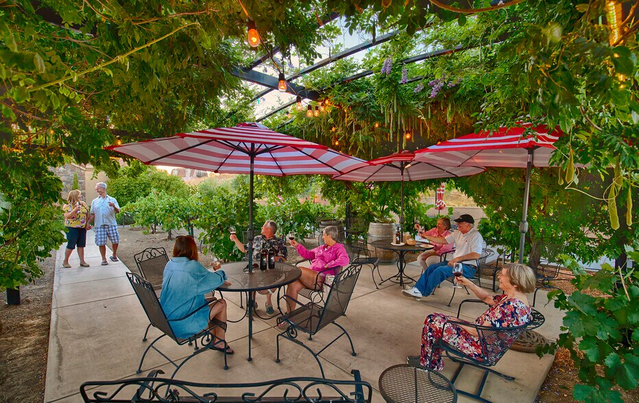 6950 Union Rd, Paso Robles, CA à louer - Photo du bâtiment - Image 2 de 5