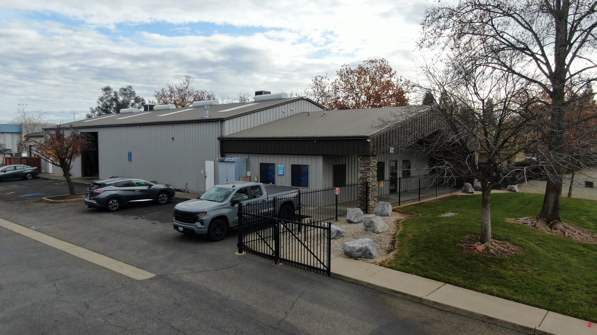 1651 Zachi Way, Redding, CA à vendre Photo principale- Image 1 de 13