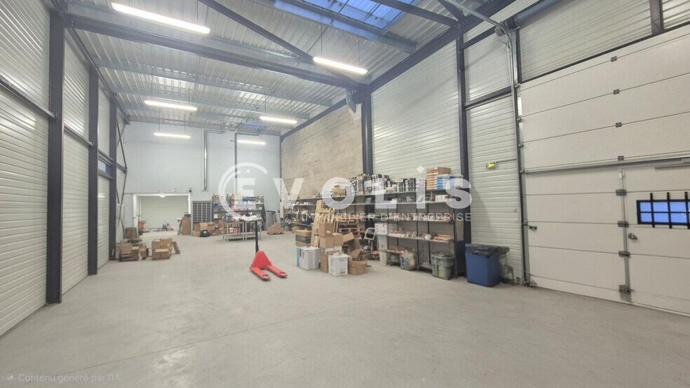 Flex in Collégien for sale - Building Photo - Image 2 of 10