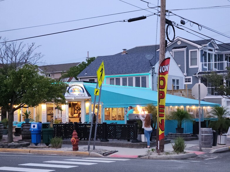 607 Bay Blvd, Lavallette, NJ for sale - Building Photo - Image 1 of 1