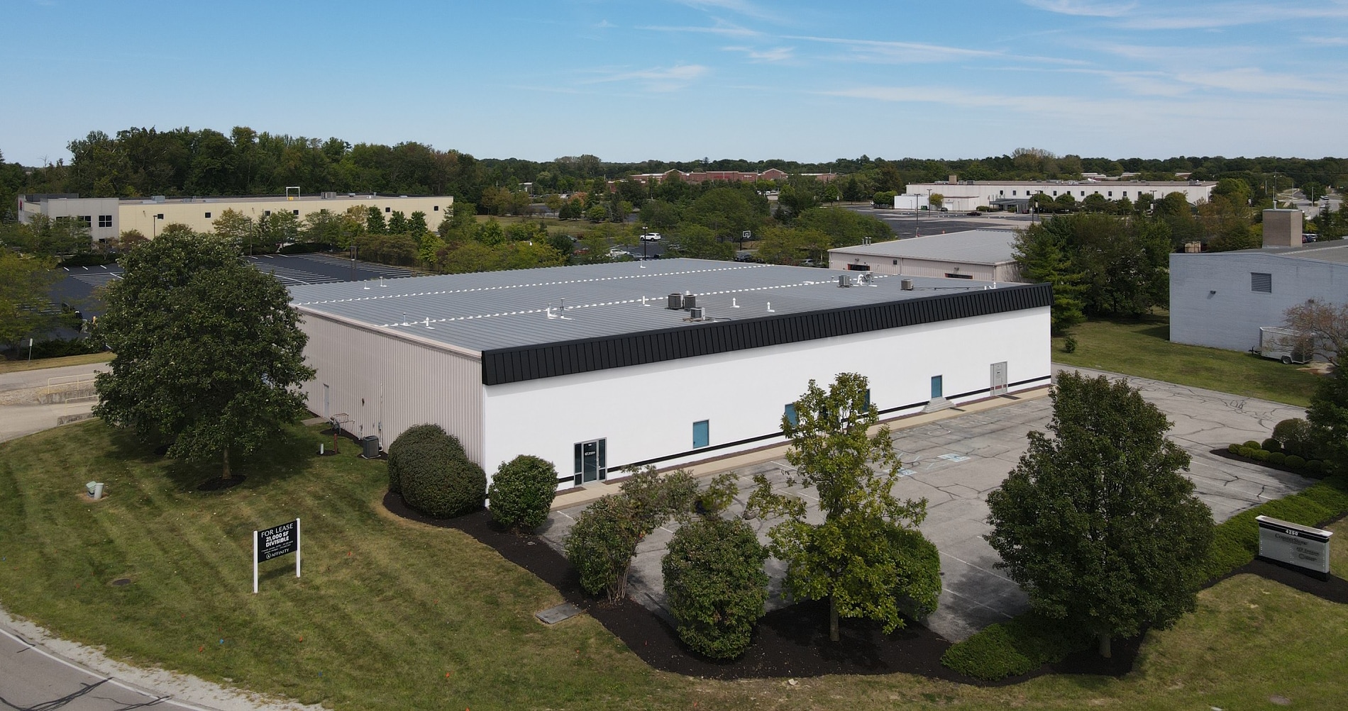 4250 W 99th St, Carmel, IN for lease Primary Photo- Image 1 of 5