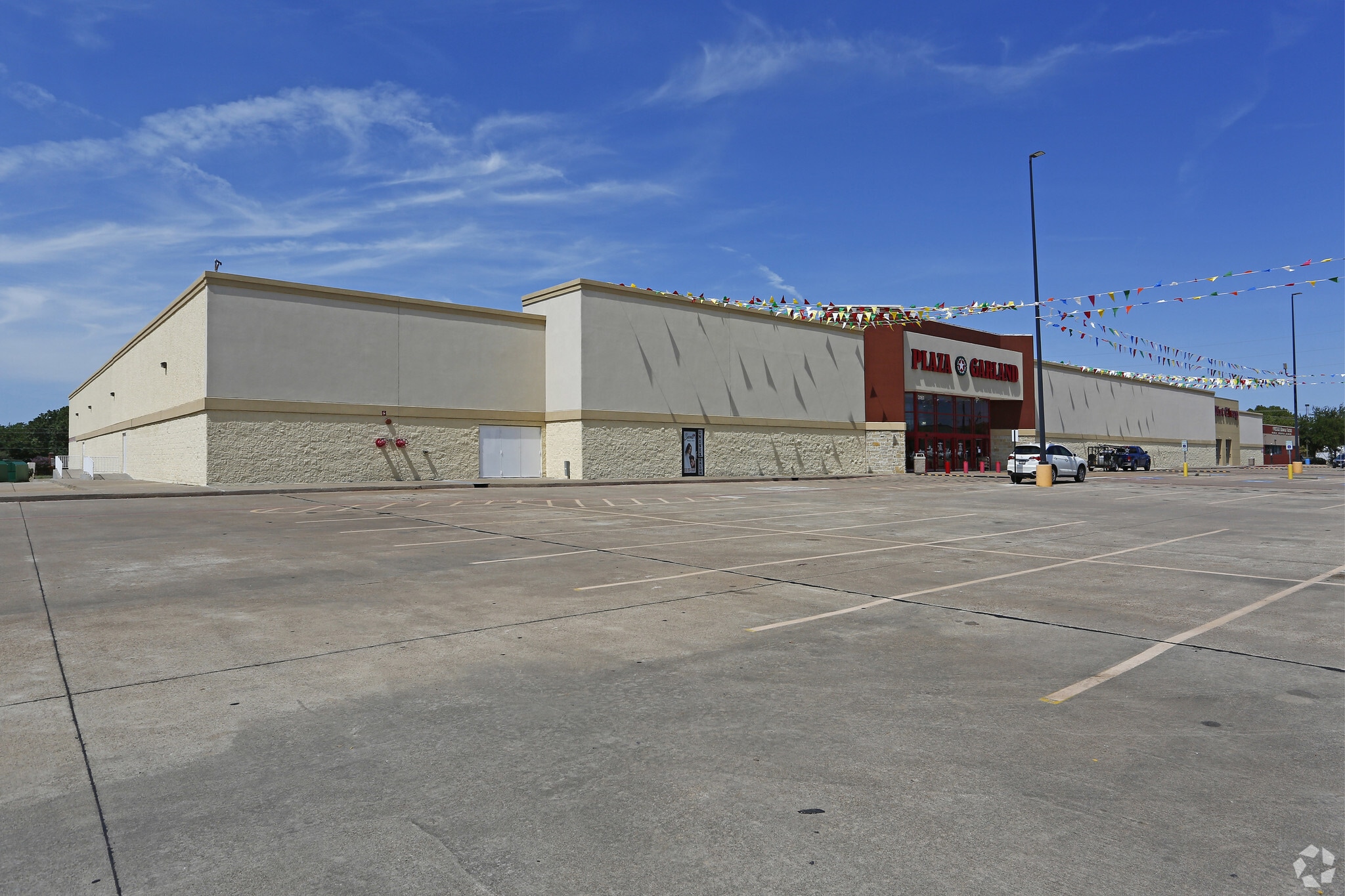 3161 Broadway Blvd, Garland, TX for lease Primary Photo- Image 1 of 12