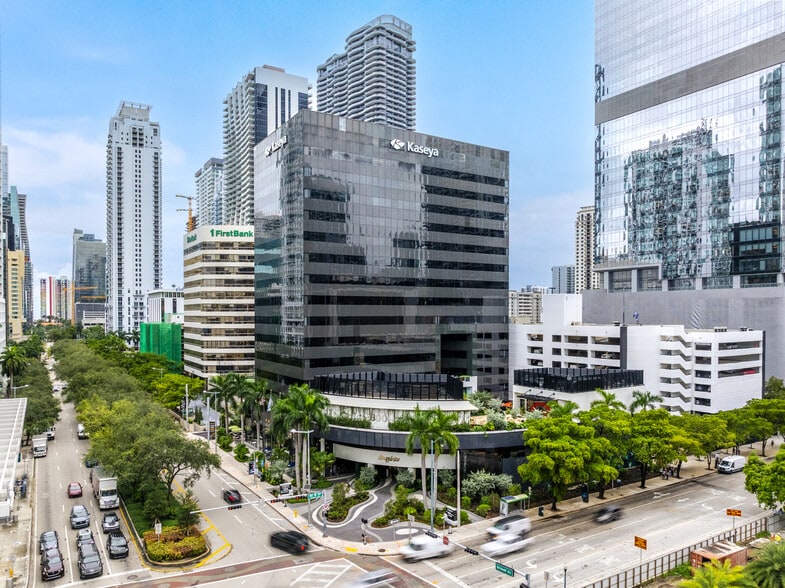 800 brickell Ave, Miami, FL for lease - Building Photo - Image 2 of 7