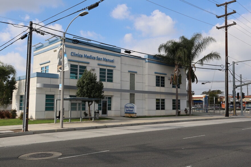 1306 W Santa Ana Blvd, Santa Ana, CA for lease - Primary Photo - Image 1 of 2