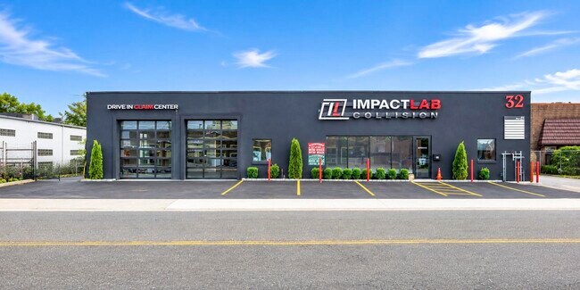 Plus de détails pour 32 Allen Blvd, Farmingdale, NY - Industriel à vendre