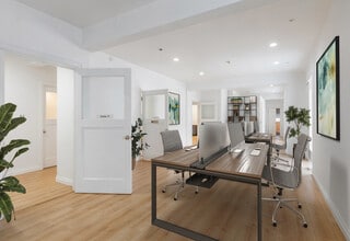 811-825 S 3rd St, Renton, WA for lease Interior Photo- Image 1 of 13