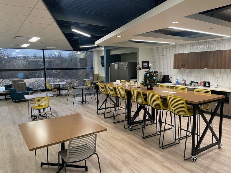 1 Qbe Way, Sun Prairie, WI à louer - Photo intérieure - Image 3 de 5