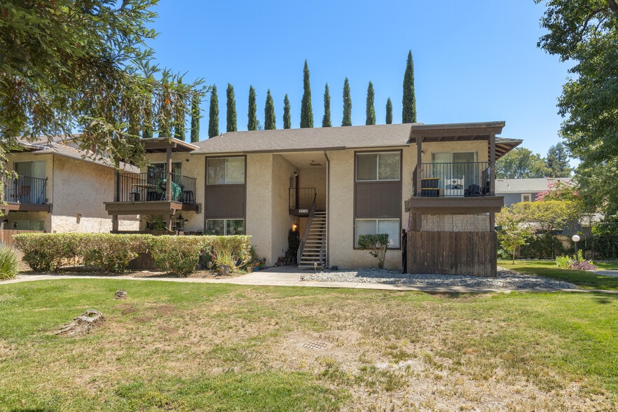 711 W East Ave, Chico, CA for sale - Building Photo - Image 2 of 18