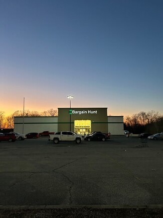 Plus de détails pour 2137 N Locust Ave, Lawrenceburg, TN - Commerce de détail à louer