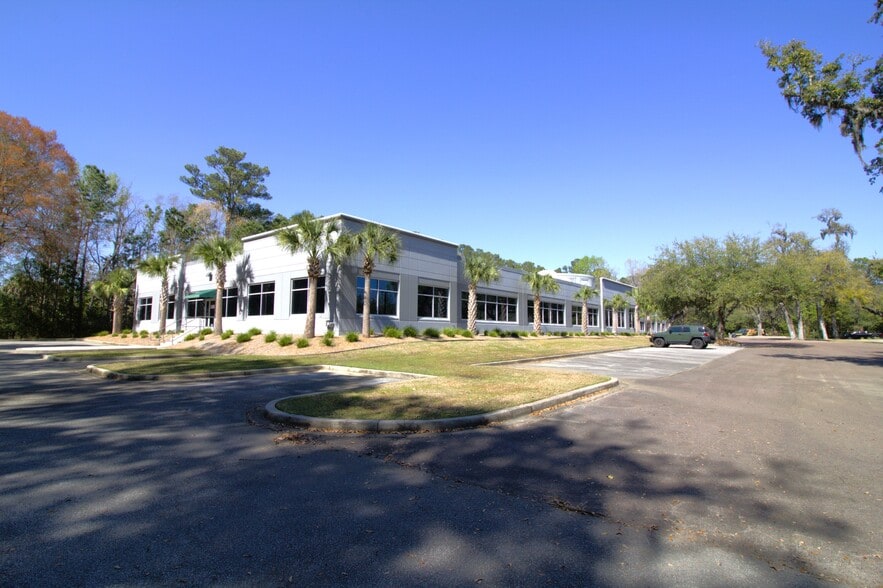 4230 Faber Place Dr, North Charleston, SC for sale - Building Photo - Image 2 of 6